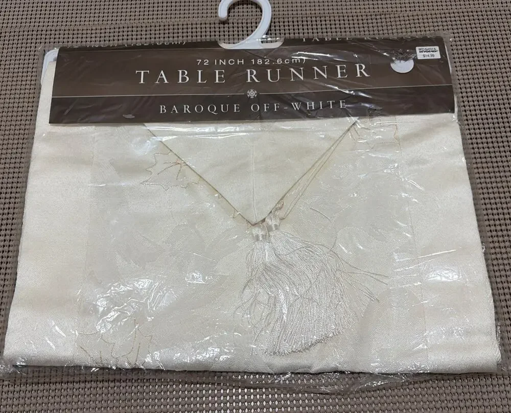 Table Runner Off-White Baroque Poinsettia Christmas Bed Bath Beyond 72x13 NEW